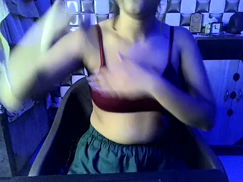 Snapshot of Beautiful_ladki chatting on September 24, 7:50 pm Beautiful ladki online show from September 24, 7:50 pm