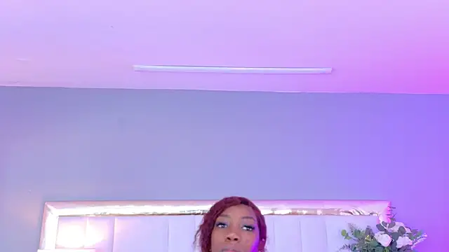 MadeleineHocker online show from November 29, 1:47 pm