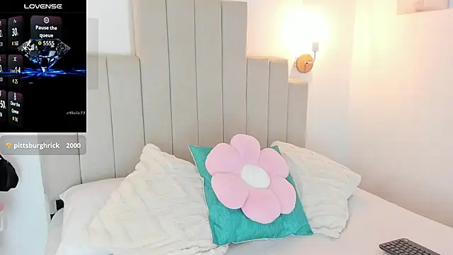 DafneVega online show from September 25, 2:10 pm