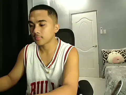 pinoyAdrianneXXX online show from September 29, 10:25 pm