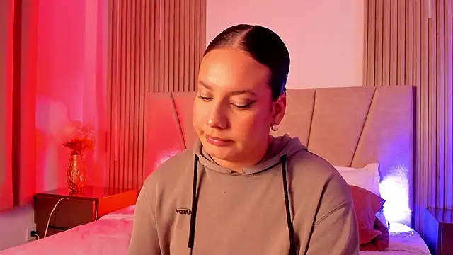 Rachell Jamess online show from October 28, 3:43 am