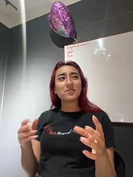 Snapshot of JuliethaDemon_ chatting on October 20, 1:11 pm JuliethaDemon online show from October 20, 1:11 pm