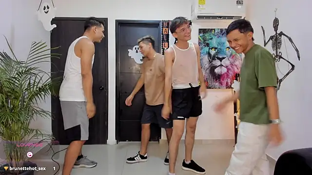 Snapshot of Bisexlifehot__ chatting on October 13, 11:05 pm Bisexlifehot online show from October 13, 11:05 pm