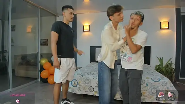 Snapshot of Bisexlifehot__ chatting on November 22, 11:15 pm Bisexlifehot online show from November 22, 11:15 pm