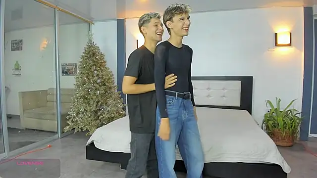 Snapshot of Bisexlifehot__ chatting on November 30, 11:09 pm Bisexlifehot online show from November 30, 11:09 pm