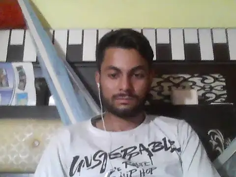 ursdreamperson online show from November 2, 7:11 am