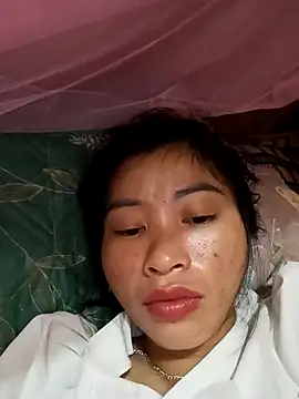 Snapshot of Phuongphuongg chatting on November 14, 8:35 am Phuongphuongg online show from November 14, 8:35 am