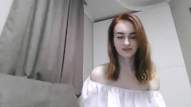 Snapshot of Requellia chatting on November 23, 3:34 pm Requellia online show from November 23, 3:34 pm