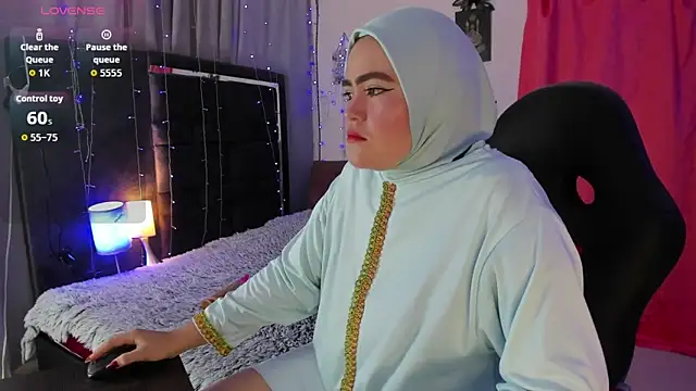 Snapshot of MarianFadel chatting on October 27, 12:20 pm MarianFadel online show from October 27, 12:20 pm