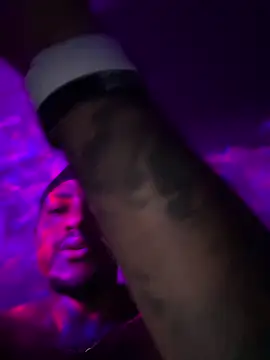 tyrek5051 online show from October 18, 6:05 am