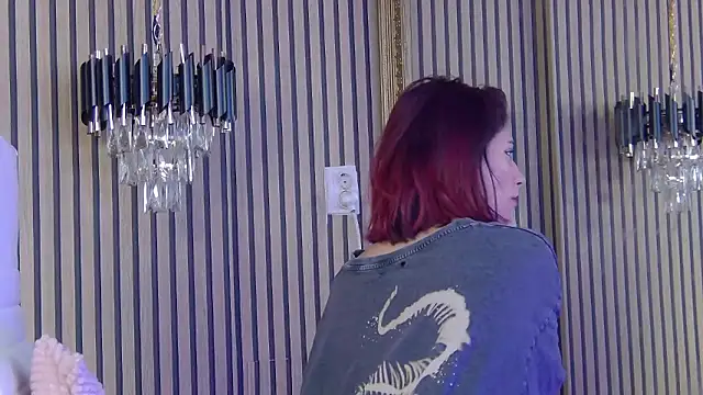 LunaHart online show from October 5, 4:27 pm