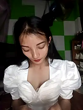 Snapshot of tdtd98 chatting on October 15, 3:45 pm tdtd98 online show from October 15, 3:45 pm