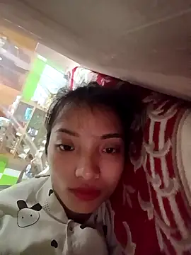 Snapshot of tdtd98 chatting on October 25, 3:03 am tdtd98 online show from October 25, 3:03 am