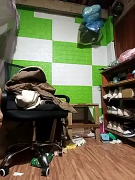 Snapshot of tdtd98 chatting on November 2, 4:31 pm tdtd98 online show from November 2, 4:31 pm