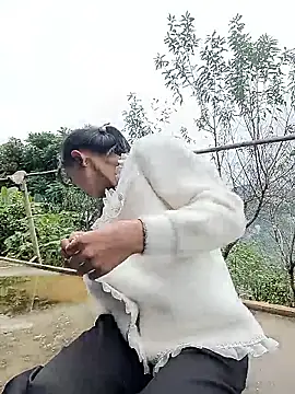 Snapshot of tdtd98 chatting on November 19, 5:40 am tdtd98 online show from November 19, 5:40 am