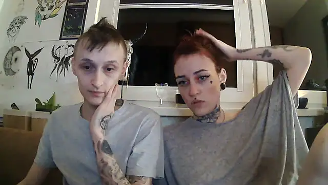 Snapshot of Zelesuida chatting on October 29, 8:43 pm Zelesuida online show from October 29, 8:43 pm