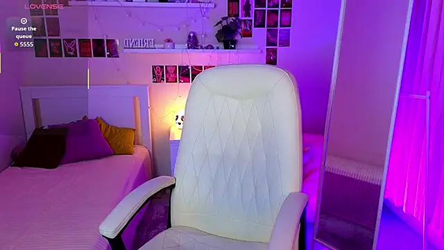 Wander Waves online show from September 26, 8:46 pm