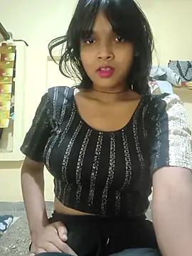 Snapshot of RAYI_Queen_2 chatting on November 27, 2:02 am RAYI Queen 2 online show from November 27, 2:02 am