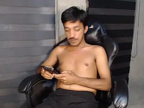 RowyCam online show from November 7, 1:00 pm