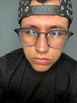 Kurtxxx22 online show from November 14, 6:39 pm