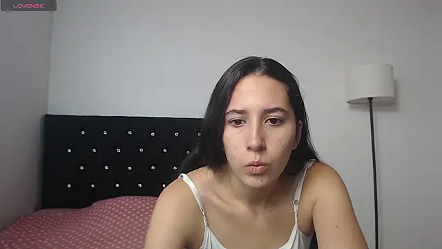 lilacream online show from October 9, 2:15 pm