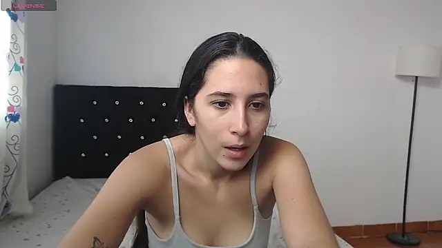 lilacream online show from October 31, 3:02 pm