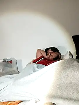 Snapshot of SmokedAlloy2 chatting on October 10, 1:48 am SmokedAlloy2 online show from October 10, 1:48 am