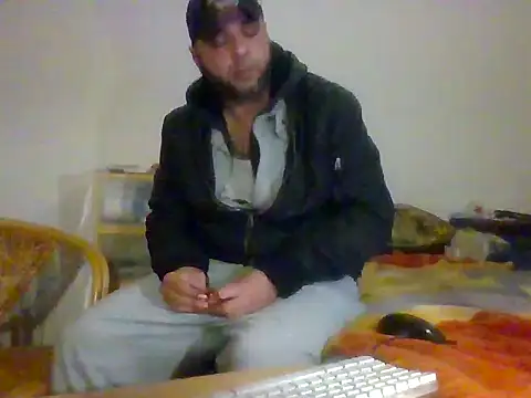 Snapshot of SmokedAlloy2 chatting on November 16, 6:02 pm SmokedAlloy2 online show from November 16, 6:02 pm