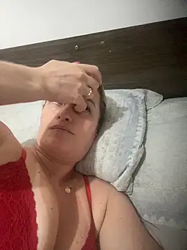 Snapshot of Alerquinasc chatting on November 8, 5:51 am Alerquinasc online show from November 8, 5:51 am