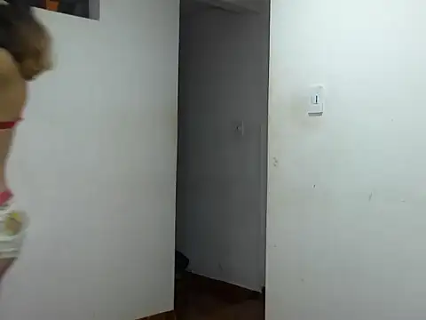 Snapshot of MeganAndMax@xh chatting on September 15, 12:54 am MeganAndMaxxh online show from September 15, 12:54 am