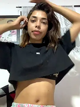 Snapshot of MeganAndMax@xh chatting on September 16, 2:45 am MeganAndMaxxh online show from September 16, 2:45 am