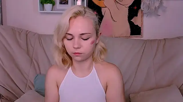 Charlotte Colinss online show from September 14, 4:55 am