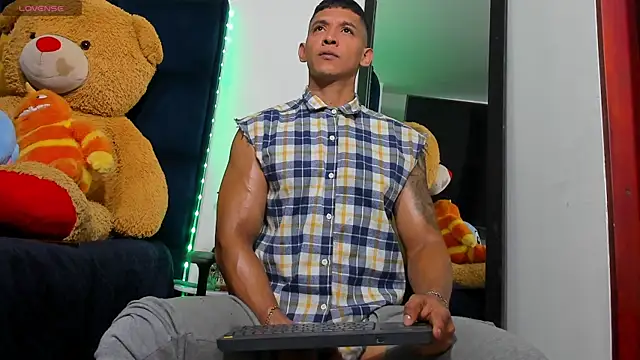 Evan Storn online show from October 14, 12:17 pm