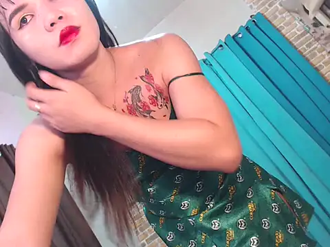 Snapshot of hottest_sarn chatting on November 16, 7:52 pm hottest sarn online show from November 16, 7:52 pm