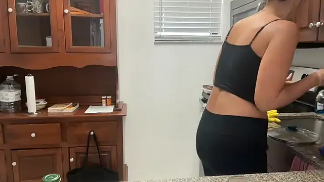 prettyykitty22 online show from September 19, 4:40 pm