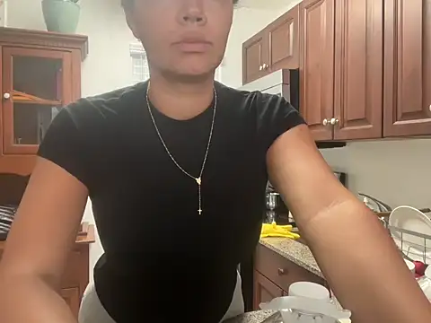 prettyykitty22 online show from September 23, 3:15 pm