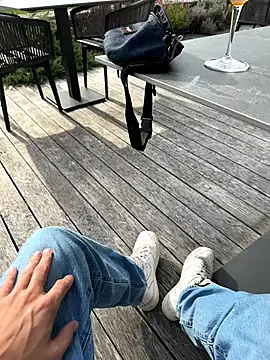 Manu97k online show from September 16, 2:40 pm