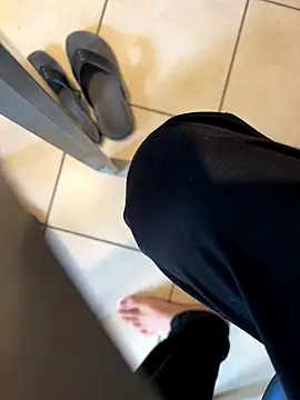 Manu97k online show from October 2, 8:10 am