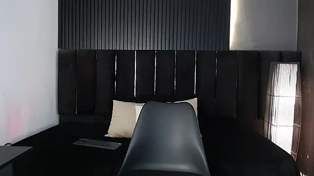 Snapshot of Dominic_ghost chatting on September 15, 10:54 pm Dominic ghost online show from September 15, 10:54 pm