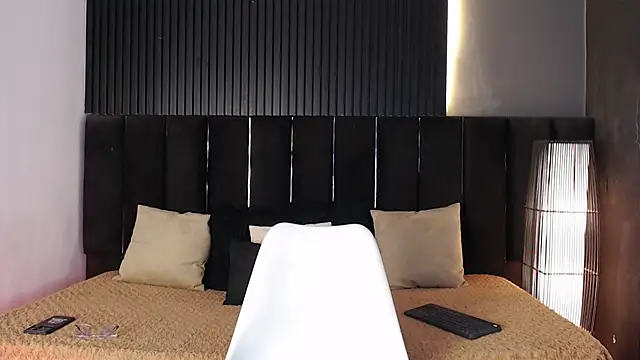 Snapshot of Dominic_ghost chatting on September 27, 10:15 pm Dominic ghost online show from September 27, 10:15 pm