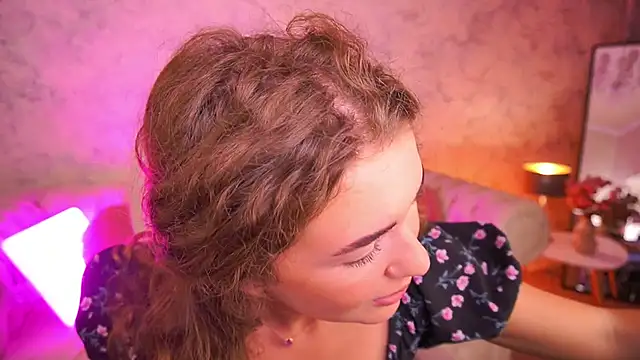 CurlyCandyXX online show from October 11, 1:53 pm