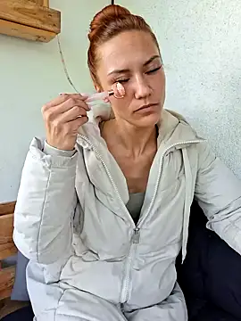 Snapshot of SlimBellaa chatting on September 25, 8:51 am SlimBellaa online show from September 25, 8:51 am