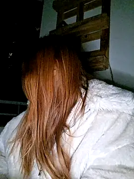 Snapshot of SlimBellaa chatting on October 3, 9:01 pm SlimBellaa online show from October 3, 9:01 pm