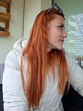 Snapshot of SlimBellaa chatting on October 26, 2:23 pm SlimBellaa online show from October 26, 2:23 pm