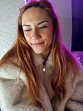 Snapshot of SlimBellaa chatting on November 15, 10:48 pm SlimBellaa online show from November 15, 10:48 pm