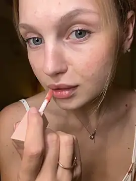 Emaline Fane online show from September 17, 5:03 pm