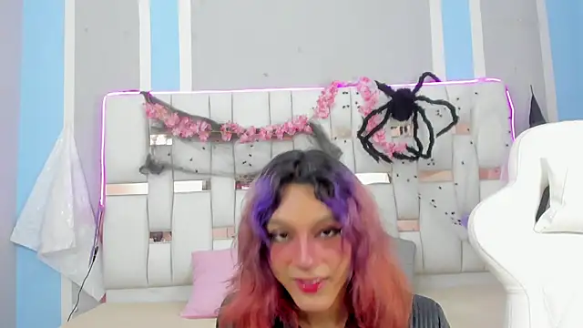 MilkWhore1 online show from October 27, 8:24 pm