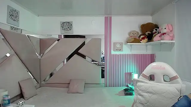 Mia garcia28 online show from October 14, 7:58 pm