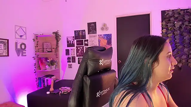 Snapshot of Lana_Herondale chatting on November 22, 9:08 am Lana Herondale online show from November 22, 9:08 am