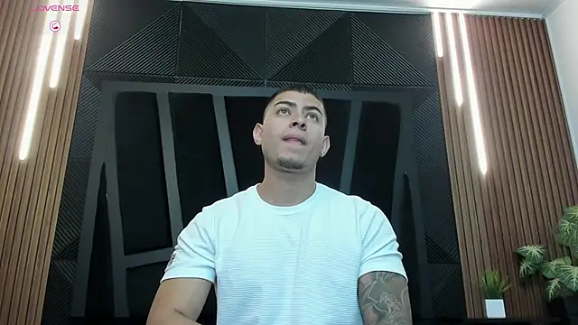 marco garciia  online show from September 24, 11:19 pm